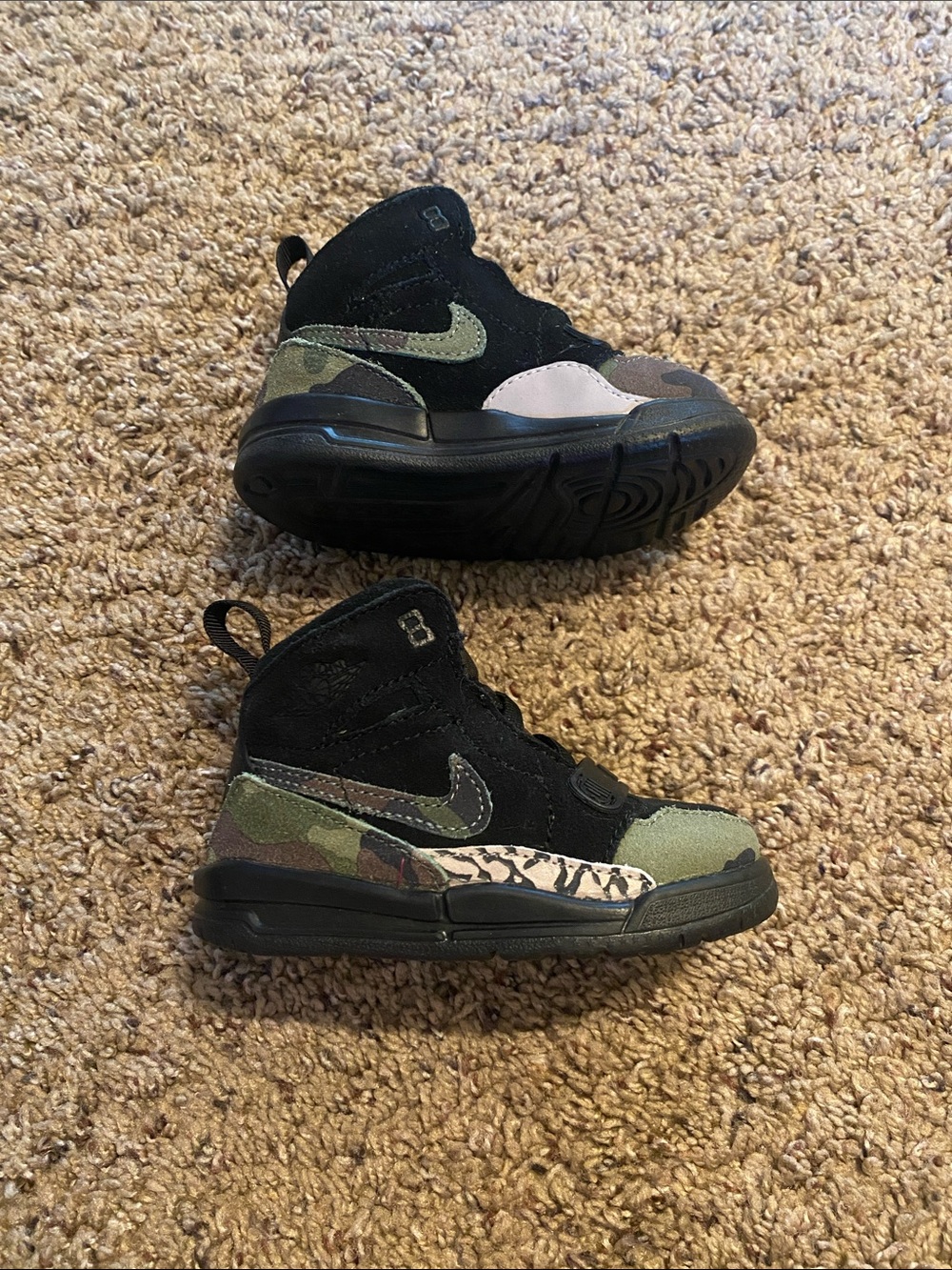 5C Shoes - Picture 6 of 9